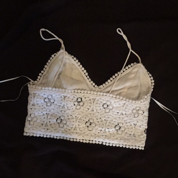 Top shop cream colored crop top side zip size US 6 - Picture 2 of 9